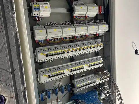 Smart rozvádzač – Čierne Pole – foto 3