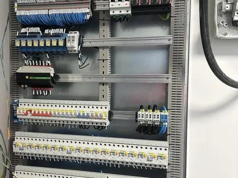 Rozvádzač pre systém Loxone – Michalovce – foto 1